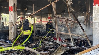 Під загрозою повторної атаки. Удар по "Екомаркету" у Костянтинівці: у супермаркеті в перебували пів сотні людей Під загрозою повторної атаки. Удар по "Екомаркету" у Костянтинівці: у супермаркеті в перебували пів сотні людей