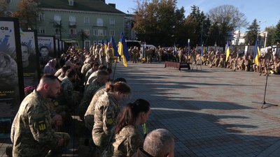 Мав нагороди від Буданова та Зеленського: у Рівному попрощались з військовим Павлом Новаком Мав нагороди від Буданова та Зеленського: у Рівному попрощались з військовим Павлом Новаком