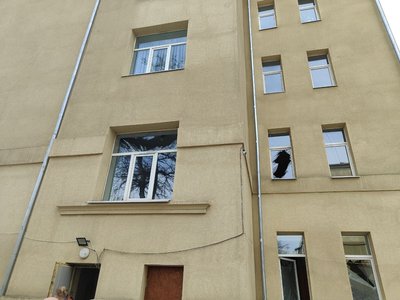 Через удар по Дніпру пошкоджений багатоквартирний будинок: є поранені Через удар по Дніпру пошкоджений багатоквартирний будинок: є поранені