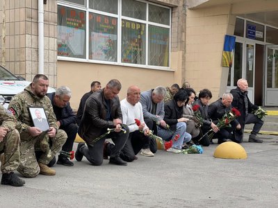 Назавжди 25: на Черкащині поховали загиблого від удару дроном захисника Назавжди 25: на Черкащині поховали загиблого від удару дроном захисника