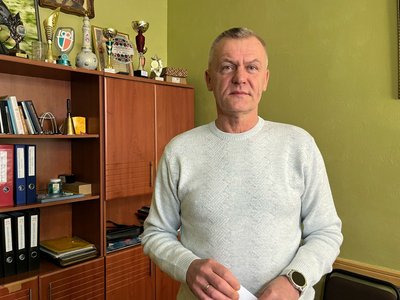 Випускники шкіл, Ігор Каразія Випускники шкіл, Ігор Каразія