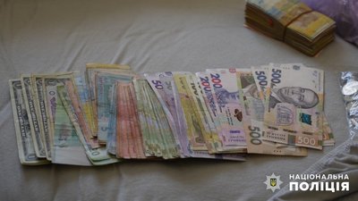 Змушували жебракувати: в Одесі затримали чоловіків, які заробляли на безхатьках