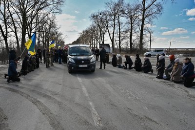 На Тернопільщині попрощалися із захисниками Василем Климковським і Ярославом Малишком На Тернопільщині попрощалися із захисниками Василем Климковським і Ярославом Малишком