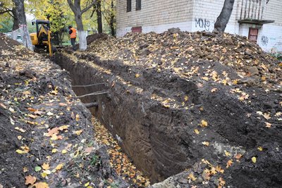 У Чернівцях прокладають майже два кілометри нових тепломереж: для чого це потрібно У Чернівцях прокладають майже два кілометри нових тепломереж: для чого це потрібно