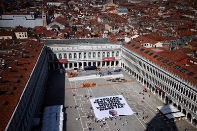 Мільярдер Безос спланував дороге весілля у Венеції. Чому активісти проти Мільярдер Безос спланував дороге весілля у Венеції. Чому активісти проти