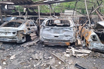 Пожежа після прильоту в Одесі 25 травня Пожежа після прильоту в Одесі 25 травня