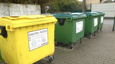 Хмельничанка сортує відходи вдома без запаху та зайвих контейнерів Хмельничанка сортує відходи вдома без запаху та зайвих контейнерів