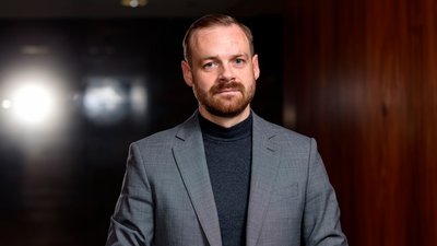 161 тисяча прокурору і 129 — директору театру. Премії правоохоронців та посадовців Чернігівщини у грудні 2024 року 161 тисяча прокурору і 129 — директору театру. Премії правоохоронців та посадовців Чернігівщини у грудні 2024 року