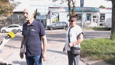 У Житомирі на вулиці Домбровського жителі скаржаться на відкритий люк: коли відремонтують У Житомирі на вулиці Домбровського жителі скаржаться на відкритий люк: коли відремонтують