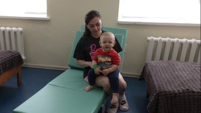 15 крісел-ліжок передали Рівненській обласній дитячій лікарні благодійники