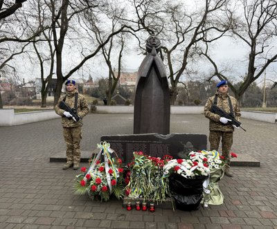 В Ужгороді вшанували пам'ять учасників бойових дій на території інших держав