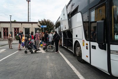 До Тернополя з Херсона прибули на реабілітацію майже 20 дітей, ДСНС, 16 червня 2026 До Тернополя з Херсона прибули на реабілітацію майже 20 дітей, ДСНС, 16 червня 2026