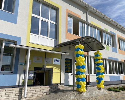 У Бородянці відновили дитсадок, зруйнований російською авіабомбою