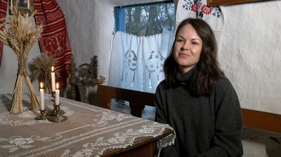 Місце для відпочинку душі: черкащанка відбудувала хату-мазанку у селі Місце для відпочинку душі: черкащанка відбудувала хату-мазанку у селі