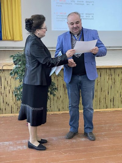 Директор училища з Рівненщини може отримати понад 180 тисяч премії Верховної ради Директор училища з Рівненщини може отримати понад 180 тисяч премії Верховної ради