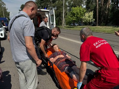 Серцевий напад та розбита голова: у Черкасах на Лісовій Просіці зчинилася сутичка Серцевий напад та розбита голова: у Черкасах на Лісовій Просіці зчинилася сутичка
