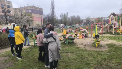 Кривий Ріг оговтується від ракетної атаки РФ, яка забрала 18 життів. Що про загиблих розповіли рідні та друзі Кривий Ріг оговтується від ракетної атаки РФ, яка забрала 18 життів. Що про загиблих розповіли рідні та друзі