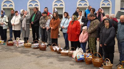 Великдень у Кропивницькому: у храмах моляться та освячують святкові кошики