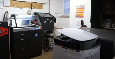На Львівщині двоє братів-підприємців виготовляють акумулятори для дронів На Львівщині двоє братів-підприємців виготовляють акумулятори для дронів