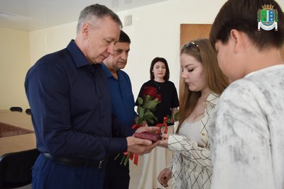 Посмертні ордени "За мужність" отримали дві родини військових з Одещини Посмертні ордени "За мужність" отримали дві родини військових з Одещини