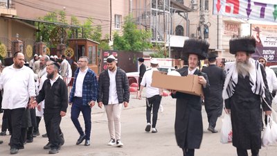 Їсти, молитися і нічого не робити: як дотримуються шабату хасиди в Умані Їсти, молитися і нічого не робити: як дотримуються шабату хасиди в Умані