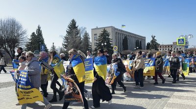 Люди зібралися у Кам'янці-Подільському, аби нагадати суспільству про полонених та зниклих безвісти, 15 березня 2026 року, Хмельниччина Люди зібралися у Кам'янці-Подільському, аби нагадати суспільству про полонених та зниклих безвісти, 15 березня 2026 року, Хмельниччина