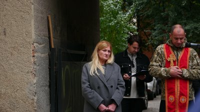 Мурал, мати, Азов, Оксана Василечко, Орест-Микола Василечко, Франківськ Мурал, мати, Азов, Оксана Василечко, Орест-Микола Василечко, Франківськ