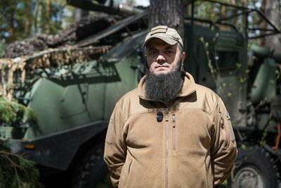 24 на 7 під наглядом FPV-дронів. Як працюють екіпажі САУ "Богдана" на Сумщині 24 на 7 під наглядом FPV-дронів. Як працюють екіпажі САУ "Богдана" на Сумщині