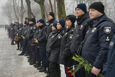 У Черкасах попрощалися із чотирма поліцейськими У Черкасах попрощалися із чотирма поліцейськими