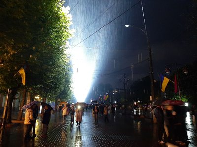 "Промені пам'яті" – символ шани загиблих військових "Промені пам'яті" – символ шани загиблих військових