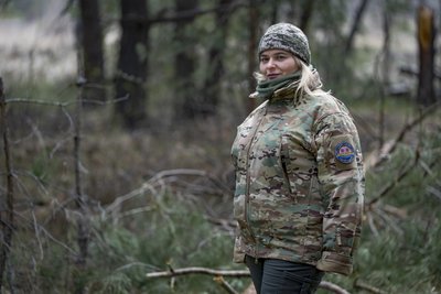 Новоприбулі військові 151-ї ОМБр долають лінію перешкод з психологічним навантаженням Новоприбулі військові 151-ї ОМБр долають лінію перешкод з психологічним навантаженням