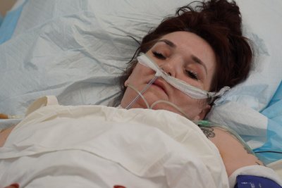 "Глянула і побачила що у мене у крові все". На Дніпропетровщині лікують поранену після удару дроном армії РФ по Дніпру "Глянула і побачила що у мене у крові все". На Дніпропетровщині лікують поранену після удару дроном армії РФ по Дніпру
