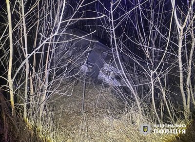 З'їхав у кювет та перекинувся: на Черкащині сталася ДТП З'їхав у кювет та перекинувся: на Черкащині сталася ДТП