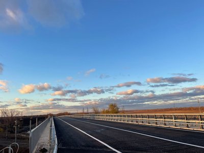 На Харківщині відкрили рух через міст на трасі Київ-Харків-Довжанський На Харківщині відкрили рух через міст на трасі Київ-Харків-Довжанський