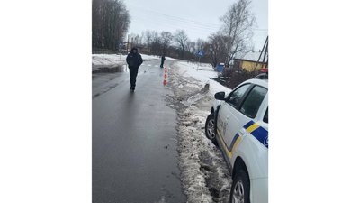 Водій, якого підозрюють у скоєнні смертельної ДТП на Чернігівщині, хоче вийти з СІЗО під заставу: що вирішив суд Водій, якого підозрюють у скоєнні смертельної ДТП на Чернігівщині, хоче вийти з СІЗО під заставу: що вирішив суд