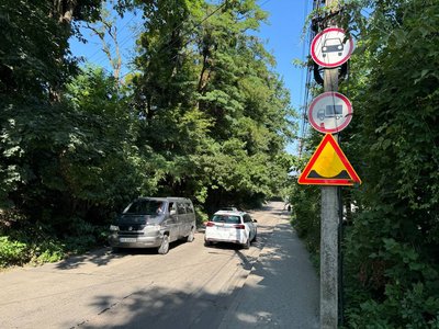 Чому не ремонтують вулицю Конституційну в Чернівцях — відповідь міськради Чому не ремонтують вулицю Конституційну в Чернівцях — відповідь міськради