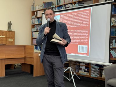 В Ужгороді презентували книги про Карпатську Україну В Ужгороді презентували книги про Карпатську Україну