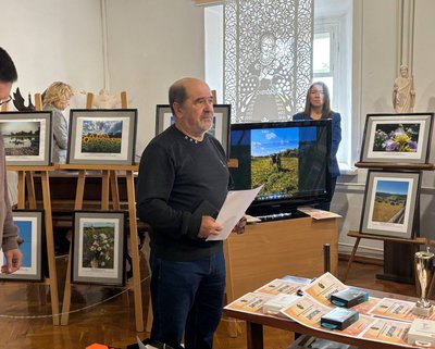 У місті на Житомирщині проводять новорічні фотосесії за донат для ЗСУ У місті на Житомирщині проводять новорічні фотосесії за донат для ЗСУ