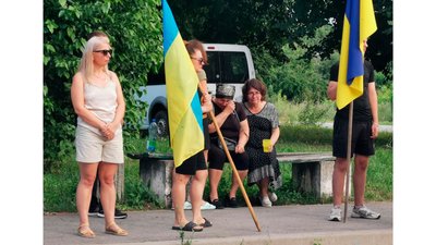 На Чернігівщині попрощалися з захисниками Максимом Никитенком та Сергієм Козієм На Чернігівщині попрощалися з захисниками Максимом Никитенком та Сергієм Козієм