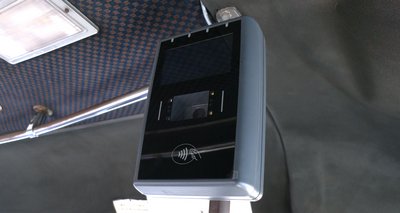 Валідатори у хмельницьких маршрутках: коли запрацює безготівкова оплата проїзду Валідатори у хмельницьких маршрутках: коли запрацює безготівкова оплата проїзду