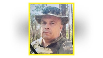 На Чернігівщині попрощалися з військовими Сергієм Василенком, Олександром Чубом та Юрієм Бікєєвим На Чернігівщині попрощалися з військовими Сергієм Василенком, Олександром Чубом та Юрієм Бікєєвим
