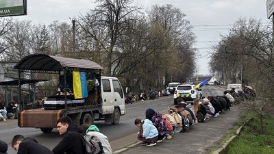 Рік і три місяці вважався безвісти зниклим: на Вінниччині попрощалися полеглим оборонцем Віктором Дмитрашиком Рік і три місяці вважався безвісти зниклим: на Вінниччині попрощалися полеглим оборонцем Віктором Дмитрашиком