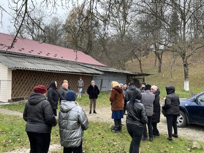 "Це є сільське, це є наше". Жителі Пістиня на Франківщині побоюються, що втратять доступ до криниці зі солоною водою "Це є сільське, це є наше". Жителі Пістиня на Франківщині побоюються, що втратять доступ до криниці зі солоною водою