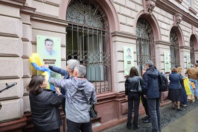 Медуніверситет, Івано-Франківськ, анотаційні дошки, полеглі, війна, медики Медуніверситет, Івано-Франківськ, анотаційні дошки, полеглі, війна, медики