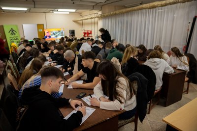 Які враження від написання радіодиктанту-2026 у полтавців, який зачитували Астафʼєва та Пройдаков Які враження від написання радіодиктанту-2026 у полтавців, який зачитували Астафʼєва та Пройдаков