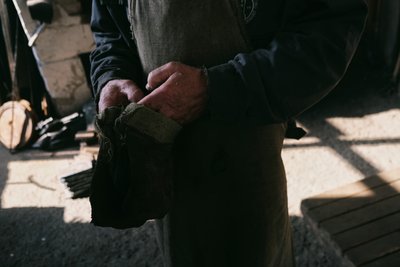 “Хомути — це як бинти на трубу”: історія коваля Житомирводоканалу “Хомути — це як бинти на трубу”: історія коваля Житомирводоканалу