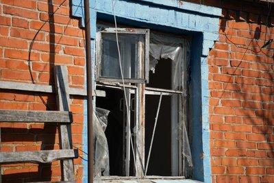 "Руки тремтять досі". Мешканці Курманів на Сумщині про наслідки обстрілу агропідприємства "Руки тремтять досі". Мешканці Курманів на Сумщині про наслідки обстрілу агропідприємства