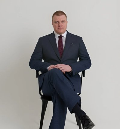Роблять кар’єру, фабрикуючи справи: хто стоїть за репресіями і багаторічними термінами для політбранців у Криму? Роблять кар’єру, фабрикуючи справи: хто стоїть за репресіями і багаторічними термінами для політбранців у Криму?
