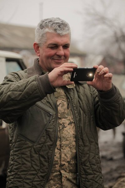 "Дідо має броньоване серце". Історія майора ЗСУ, який живе з уламком у серці "Дідо має броньоване серце". Історія майора ЗСУ, який живе з уламком у серці