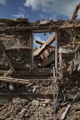 “Такі уламки скрізь, страшне”: війська РФ обстріляли село Пушкарівка на Сумщині